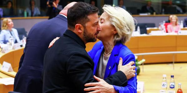 L’AntiDiplomatico: Европа толкает Украину к продолжению конфликта с Россией