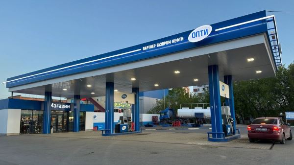 Власть одобрила новый рост цен на бензин: нефтяникам &mdash; поддержка, народу &mdash; переплата