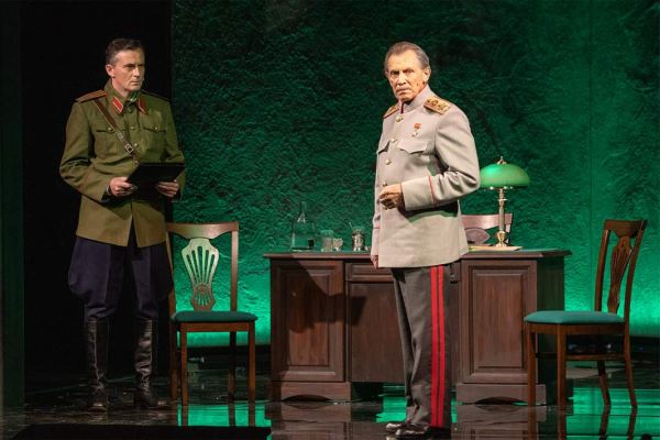 &laquo;Охранник Шеварднадзе выхватывает пистолет и целится в меня&raquo;