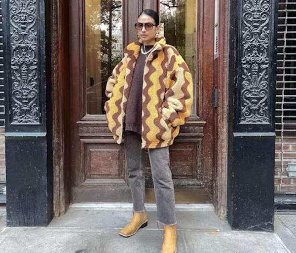 Под лаской плюшевого пледа: как и с чем носить флисовые толстовки