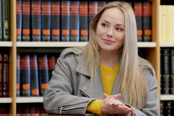 «Планы по замене живых артистов искусственными — гибельны»