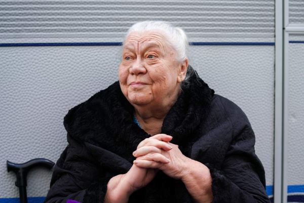 Один из дома: как герой Гоши Куценко готовится к 8 Марта