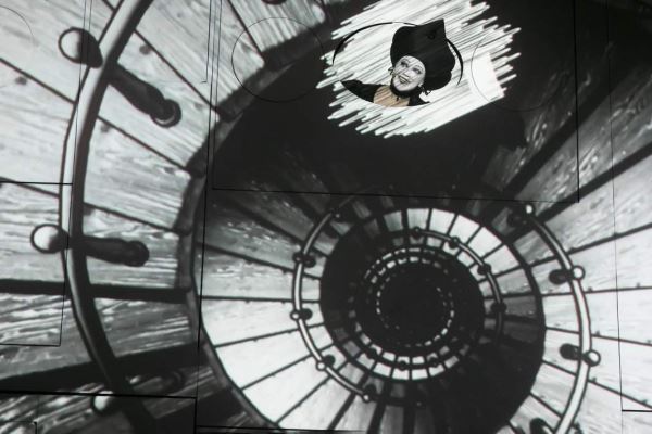 Над кем стебетесь: в театре Безрукова теперь есть хип-хоп «Ревизор»