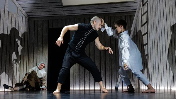 Вечно совершают благо: в театре Образцова заставили танцевать Мефистофеля