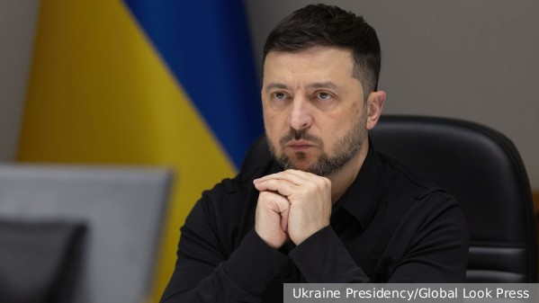 Аналитик Риттер допустил, что Зеленский может остаться в Греции после визита