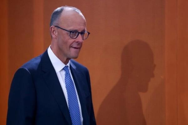 Мерц: Уровень трудоустройства украинских беженцев в Германии один из самых низких в ЕС