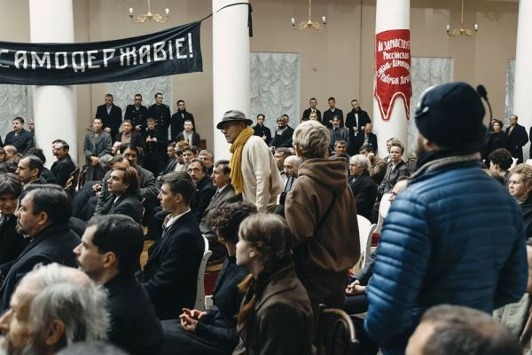 Андрей Кончаловский отвечает на&nbsp;вопросы сердитых зрителей: "Я&nbsp;писал не&nbsp;историю ВКП(б), а&nbsp;кинороман"