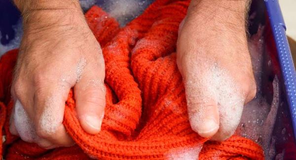 Нежность и мягкость: как правильно ухаживать за шерстью и кашемиром, чтобы они служили дольше