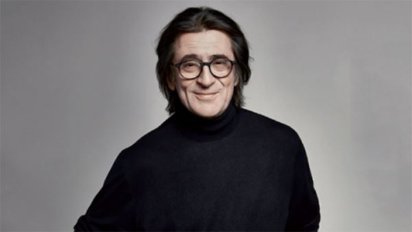 Полны коробочки: SHAMAN в Кремле и «Бриллиантовая бабочка» Никиты Михалкова