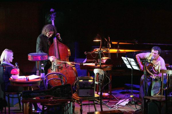 Его держала за ноги земля: «Аукцыон» выпустил первый альбом за пять лет