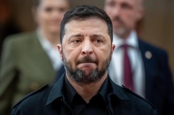 Политолог Дудчак допустил устранение Зеленского подпольными силами на Украине