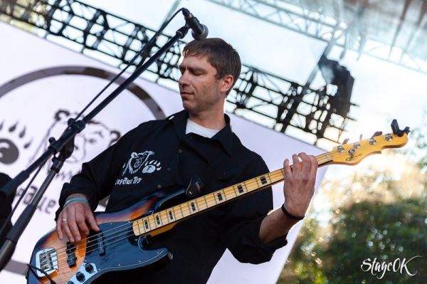 Голос урбанистической меланхолии — слушаем новый альбом петербургской группы «Сердце Тру»