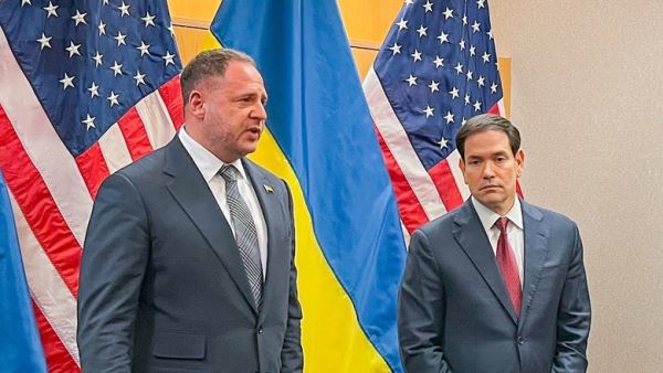 CNN рассказал о разногласиях между США и Украиной по ключевым пунктам плана