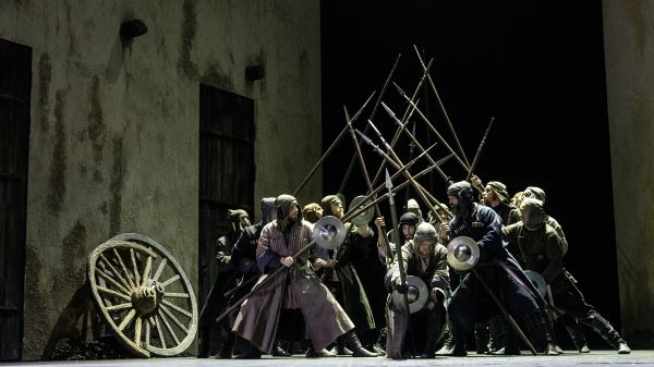 Звук и ярость: Кончаловский выпускает «Макбет» под Pink Floyd