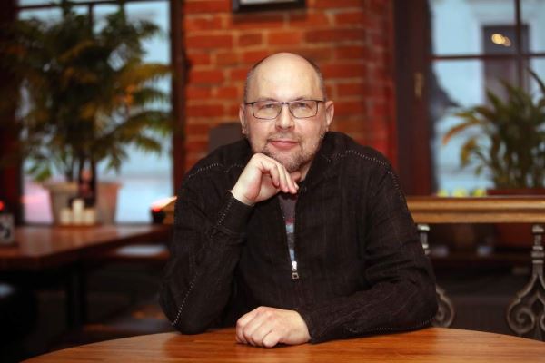 Демон-версия: &laquo;Известия&raquo; публикуют первый фрагмент &laquo;Невьянской башни&raquo;