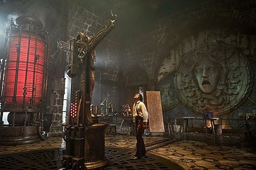 «Франкенштейн» от Гильермо дель Торо влил в искусство кино свежую кровь