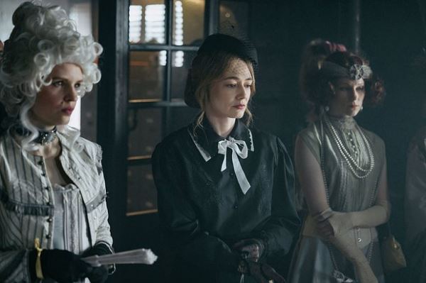 Лучшие российские сериалы 2025 года: топ-15 проектов, которые стоит посмотреть